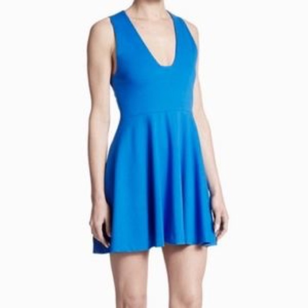 Elegant Blue Sleeveless Dress
